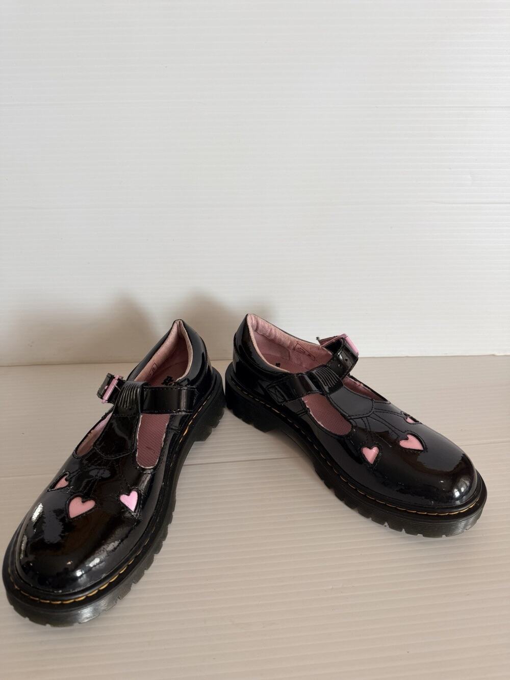 Dr. Martens Mary Jane Heart Buckle Black Pink Women's Flats EU 36 US 4